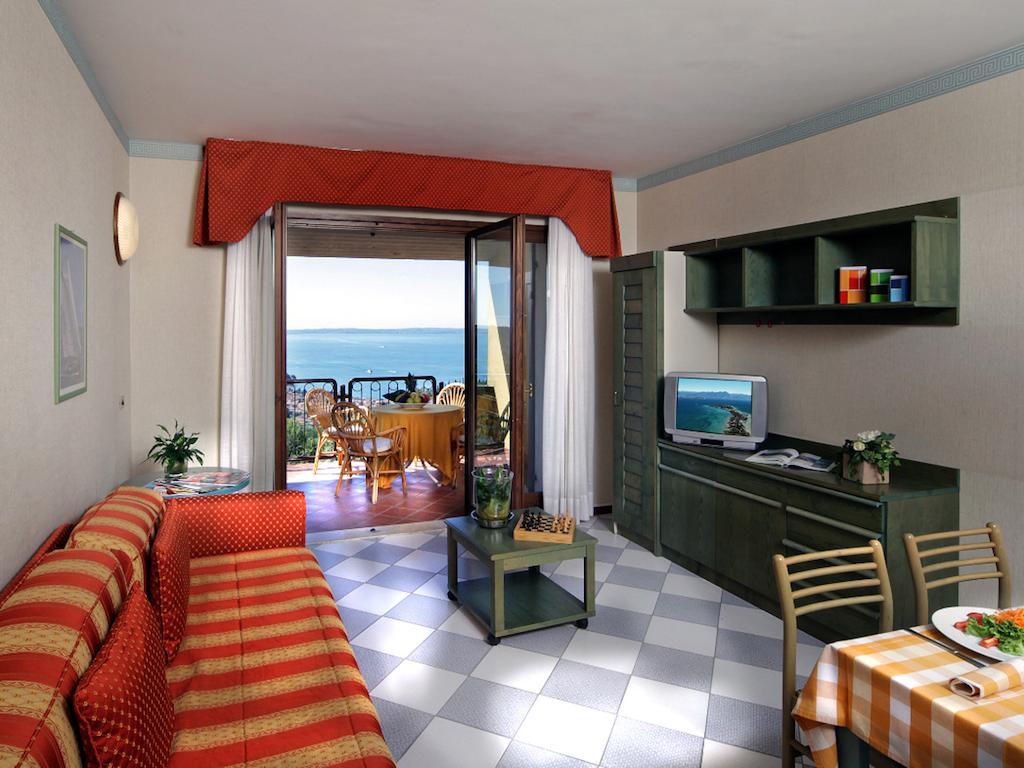 Residence Madrigale Marciaga Quarto foto